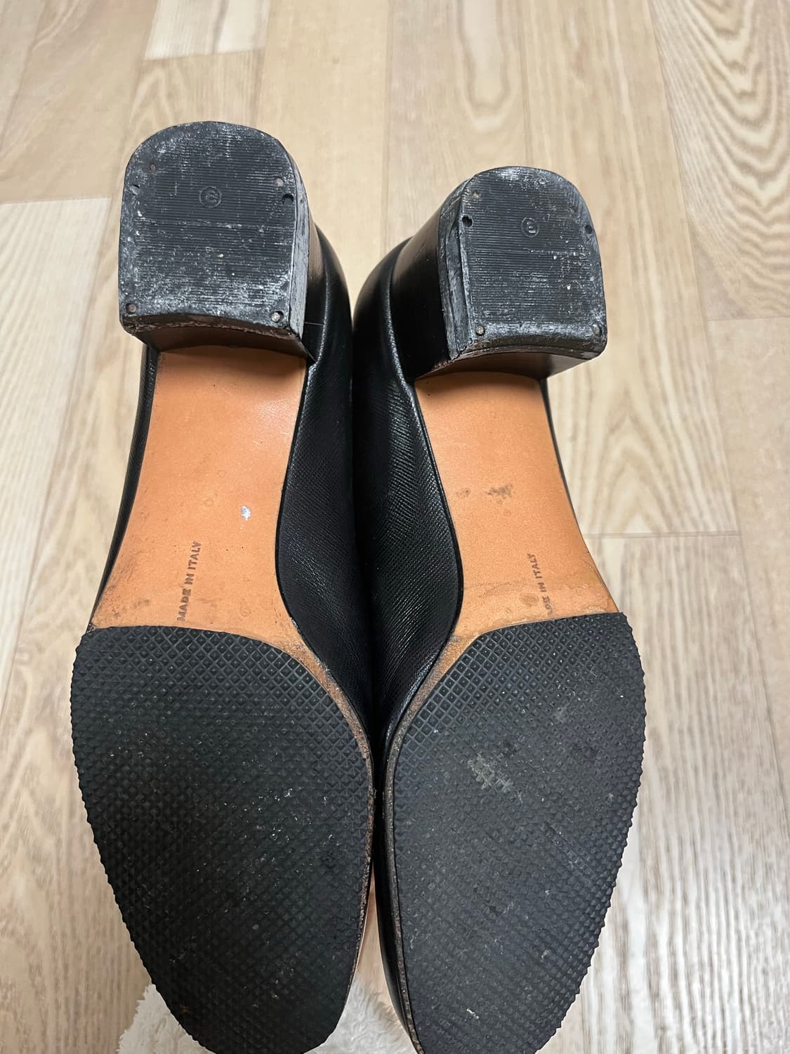 페라가모 블랙 구두 상품이미지2