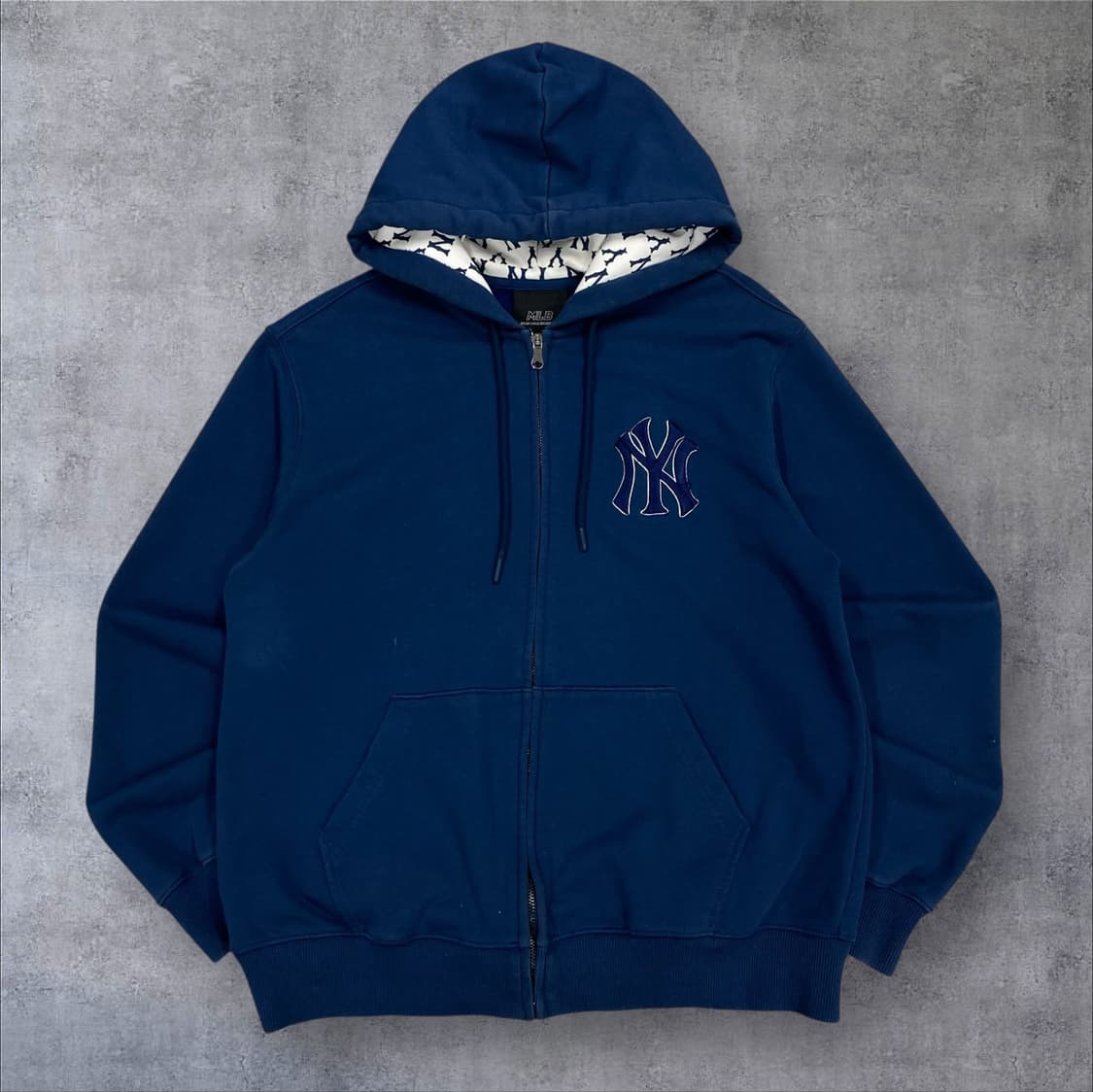 MLB 네이비 컬러 뉴욕양키스 빅로고 후드 집업 상품이미지2