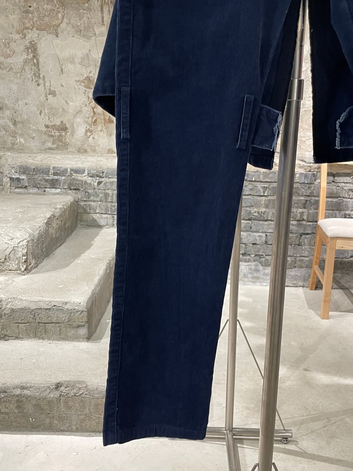 사카이 19A/W 네이비 아프론 코듀로이 팬츠 상품이미지4