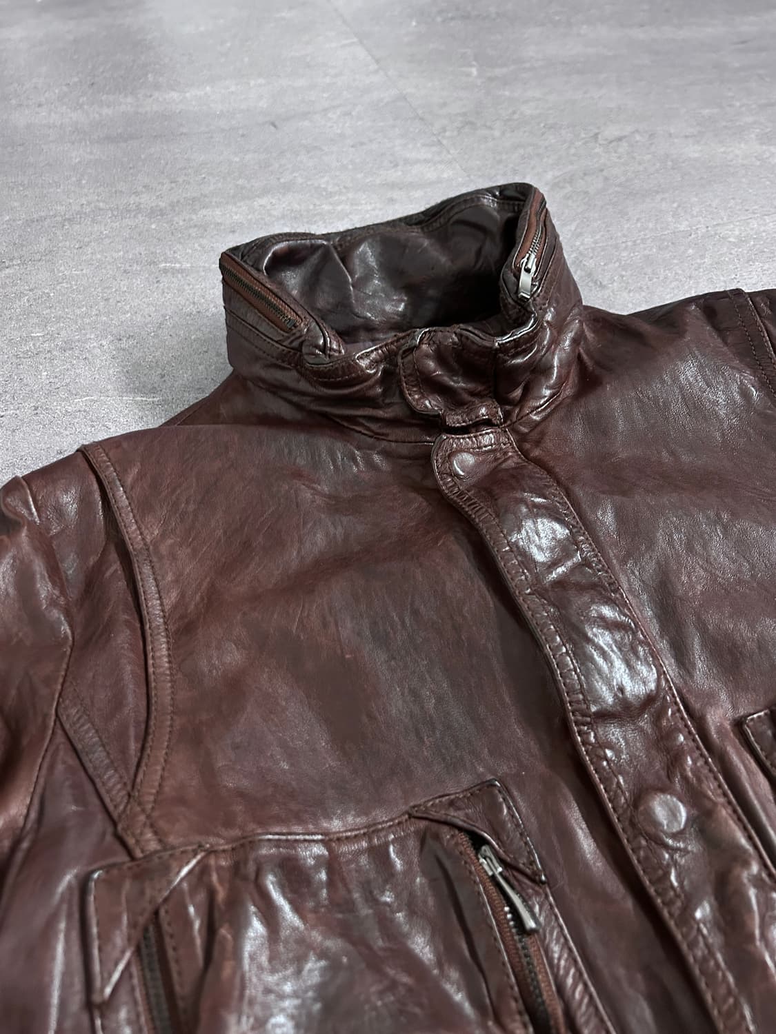 솔리드 옴므 3D 포켓 히든 후디 레더 자켓 상품이미지3