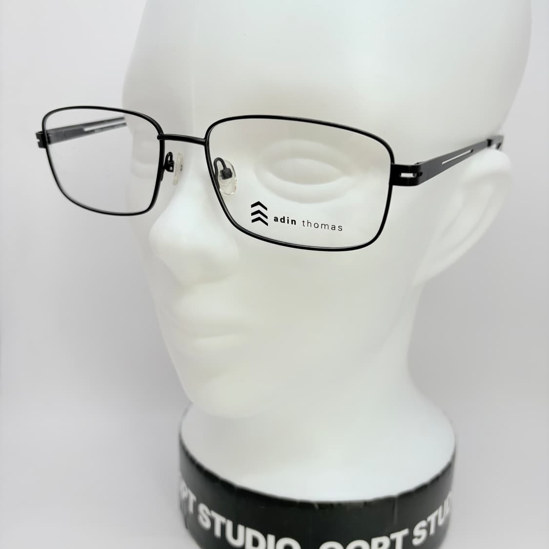 ADIN THOMAS 블랙 스퀘어 메탈테 상품이미지5