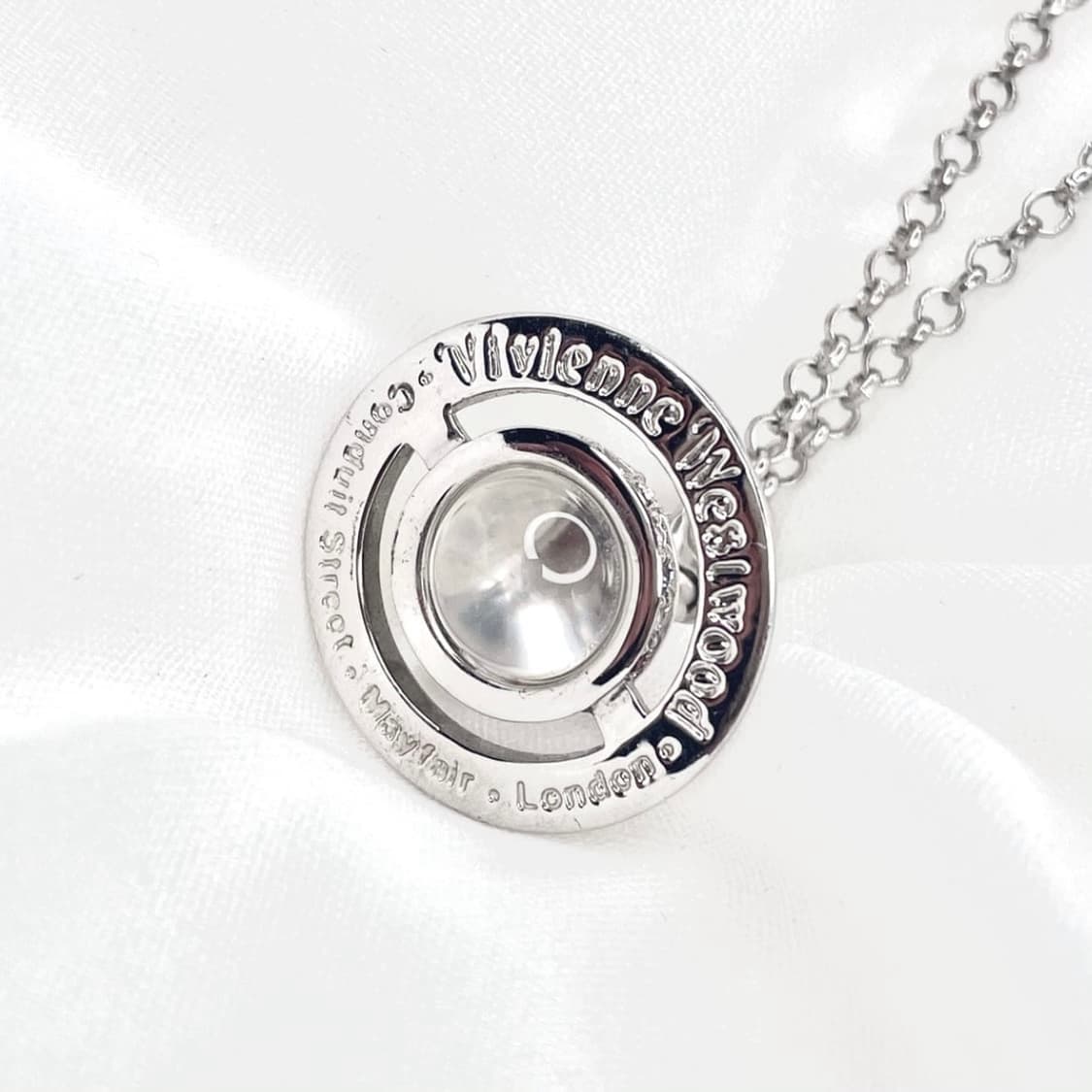 비비안웨스트우드 아카이브 3d orb팬던트 목걸이(새상품) 상품이미지4