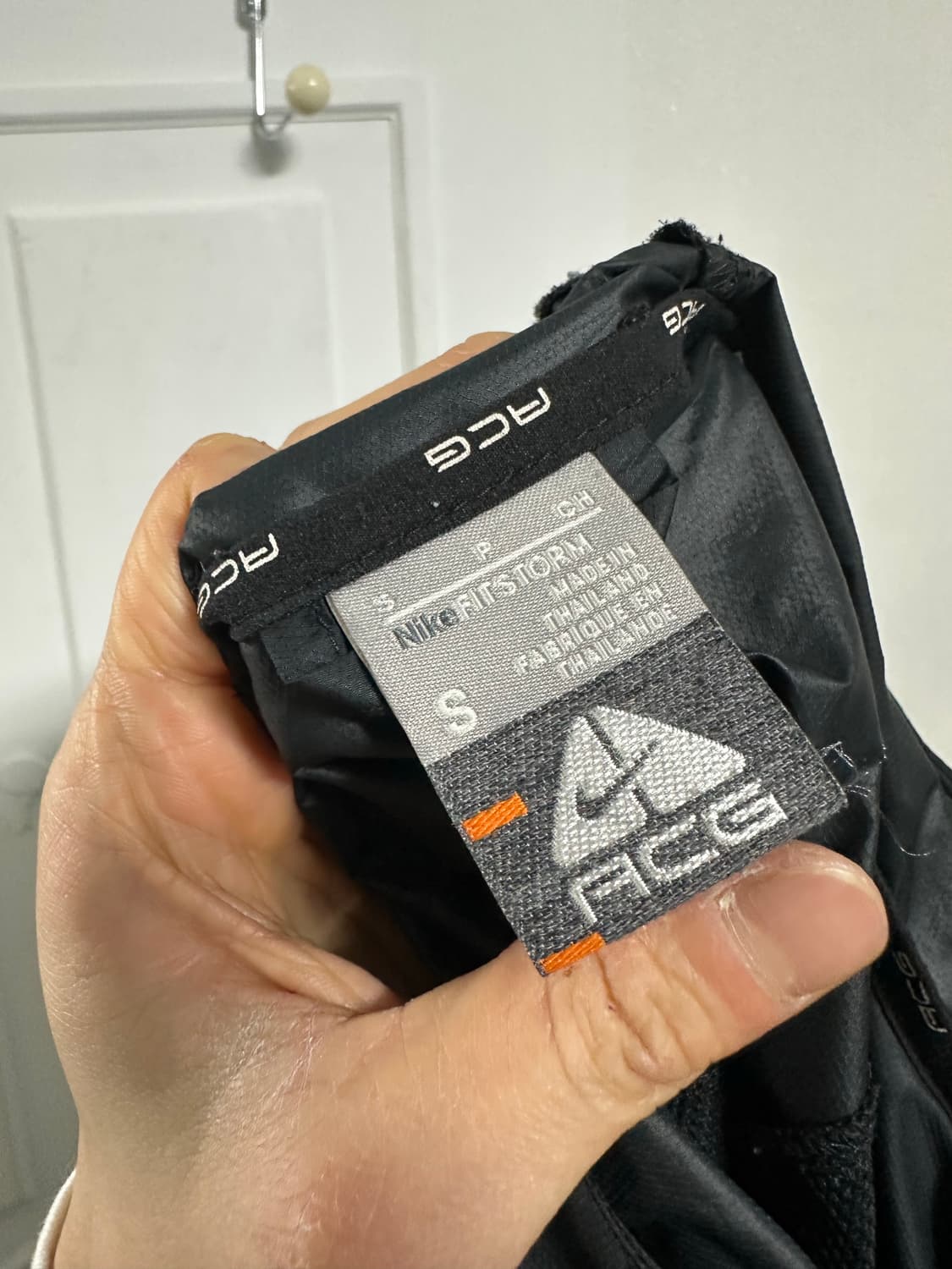 나이키 ACG 바람막이 상품이미지4