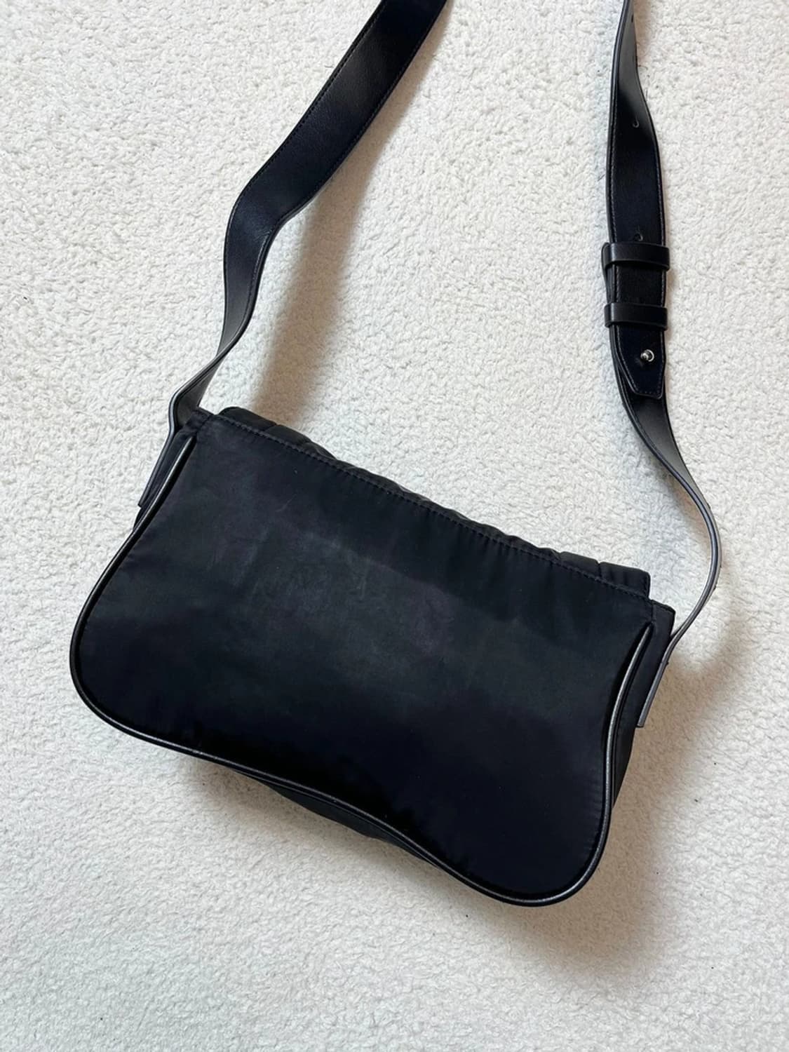 마뗑킴 23FW 포코노 크리스피 미니 버클백 A1745 상품이미지7