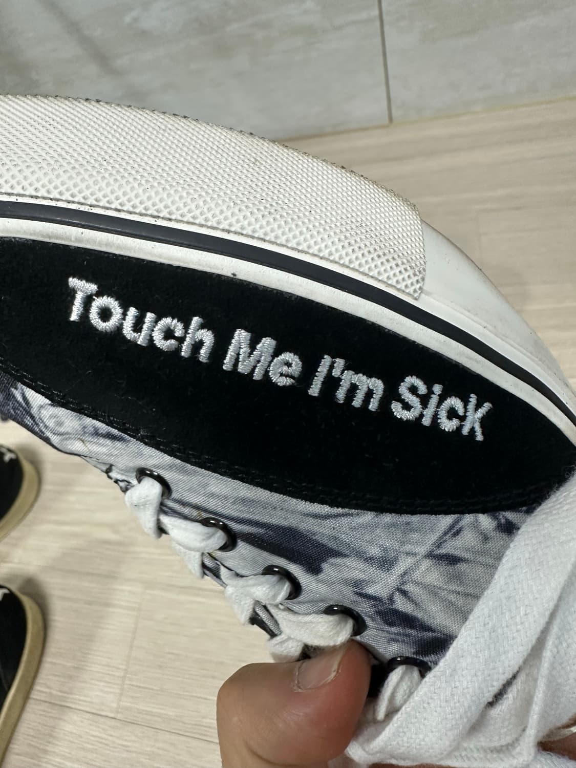 타카히로 미야시타 더 솔로이스트 찰스 피터슨 스니커 250 상품이미지8