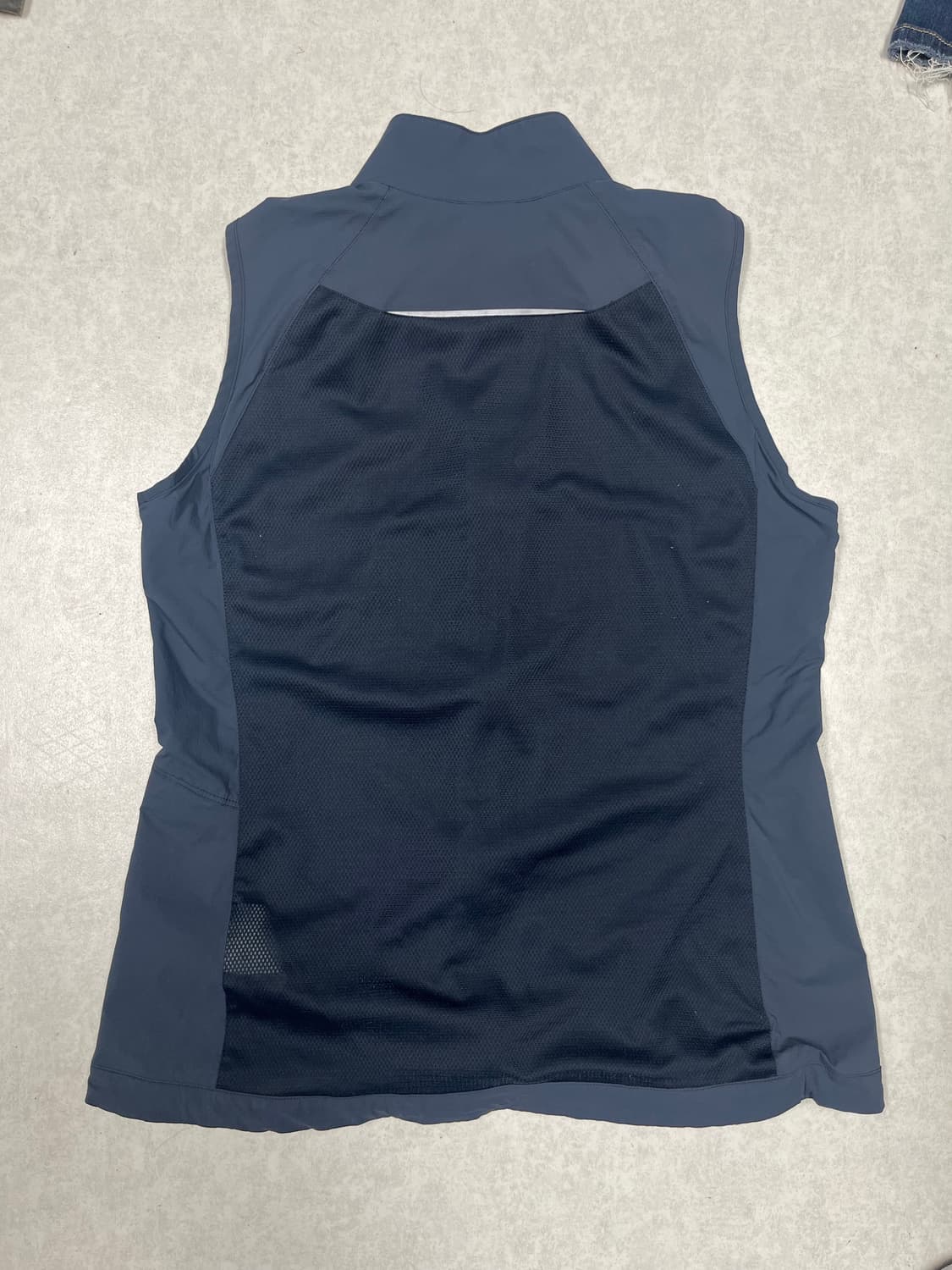 아크테릭스 여성 나일론 집업 조끼  상품이미지2