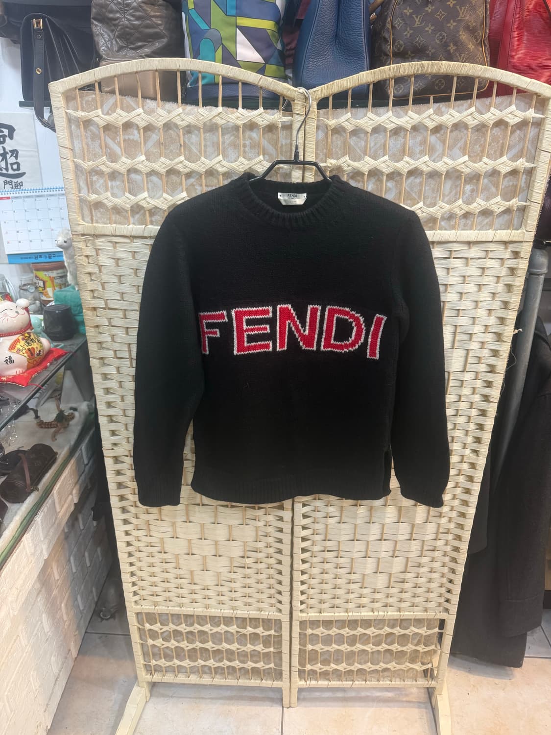 36/44-55 정품 펜디 니트 팝니다 상품이미지1