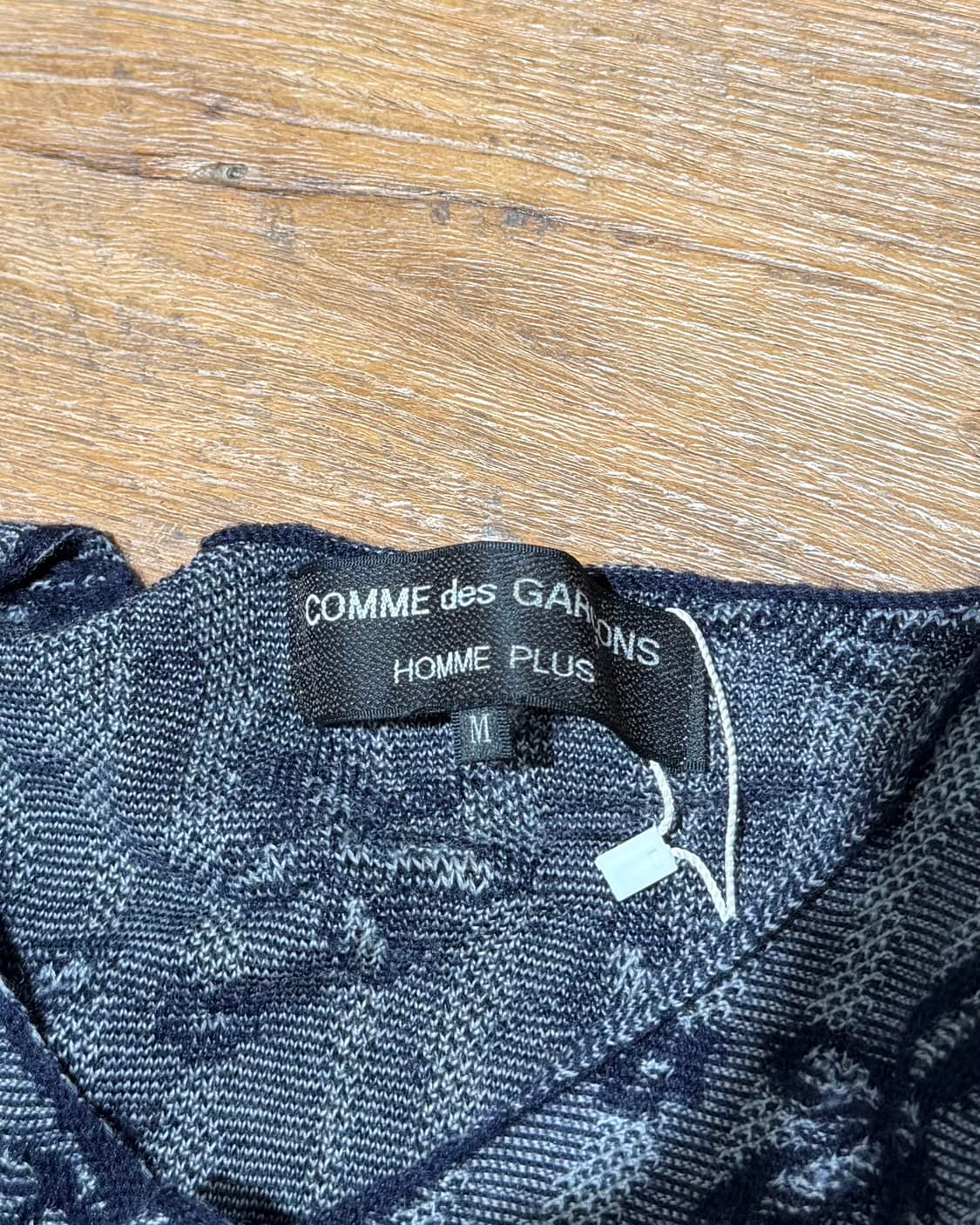 꼼데가르송 옴므 플러스 차콜 플라워 자수 니트 상품이미지7