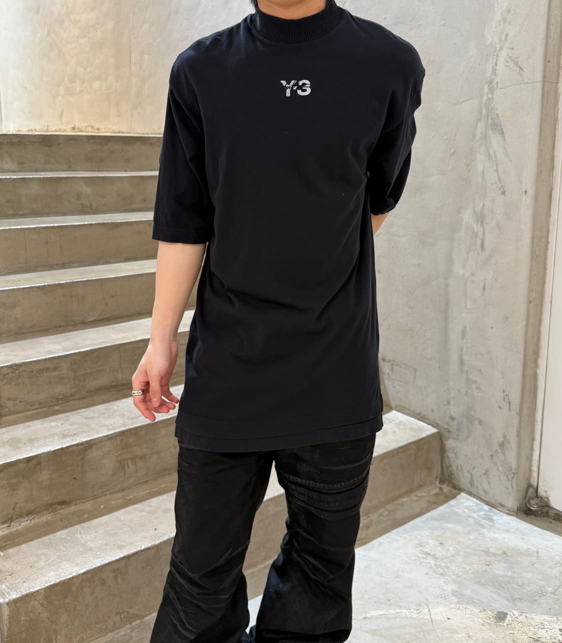 Y-3 아디다스 x 요지 야마모토 모크넥 로고 반팔 티셔츠 상품이미지1