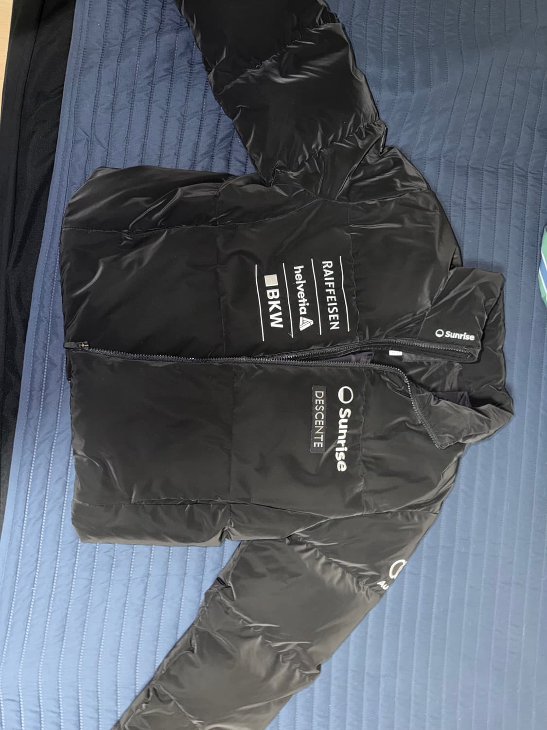 데상트 패딩 여자 m 상품이미지4