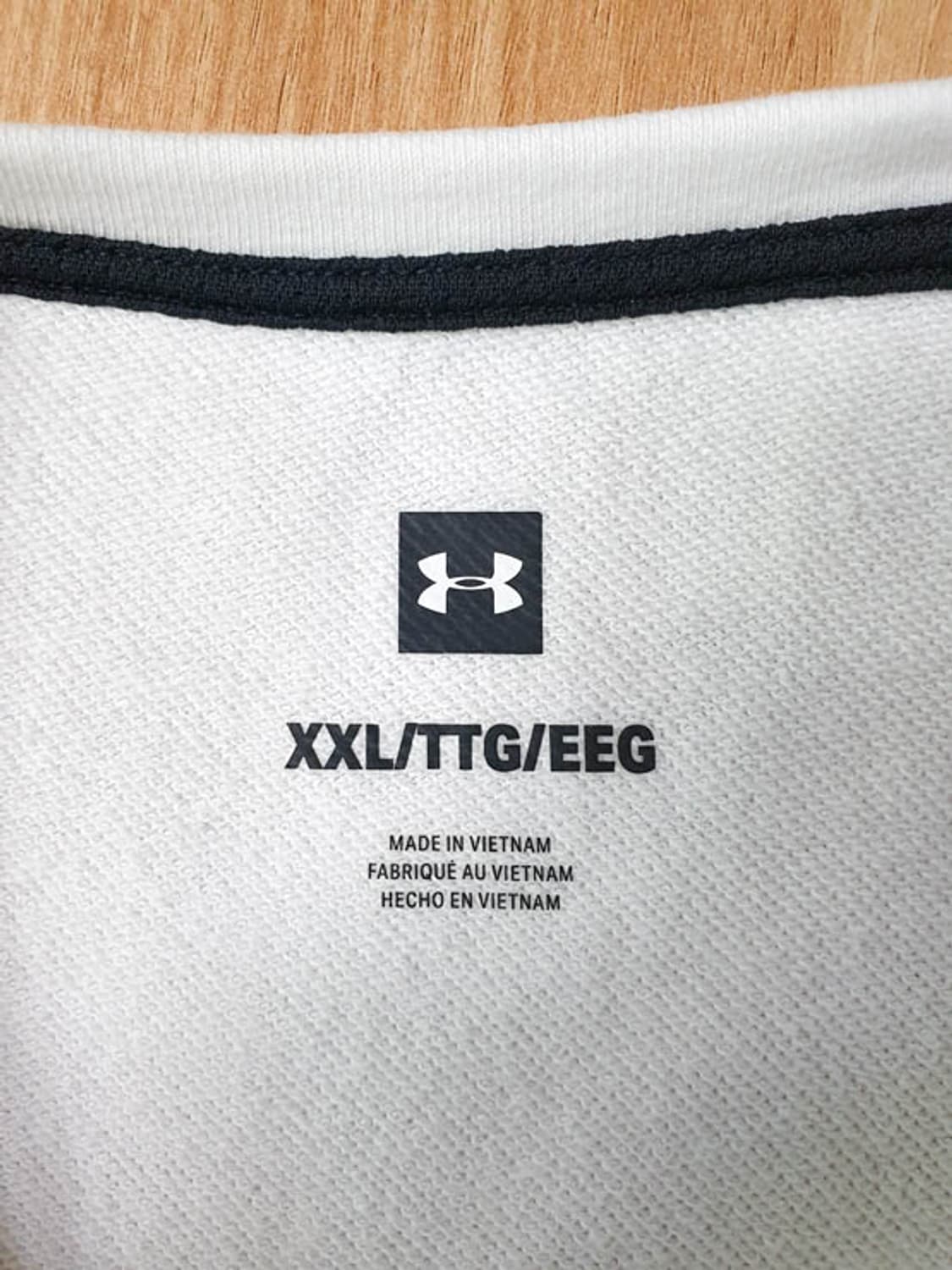 언더아머 남성 화이트 맨투맨 긴팔티 xxl 상품이미지5