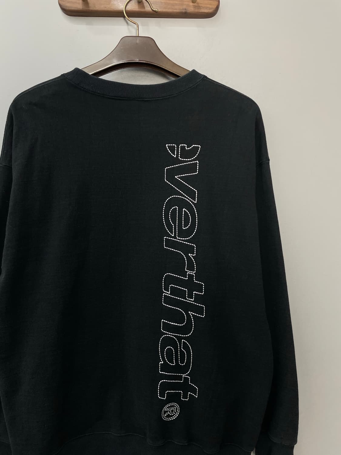 디스이즈네버댓 스펠 로고 블랙 맨투맨 H1811 상품이미지6