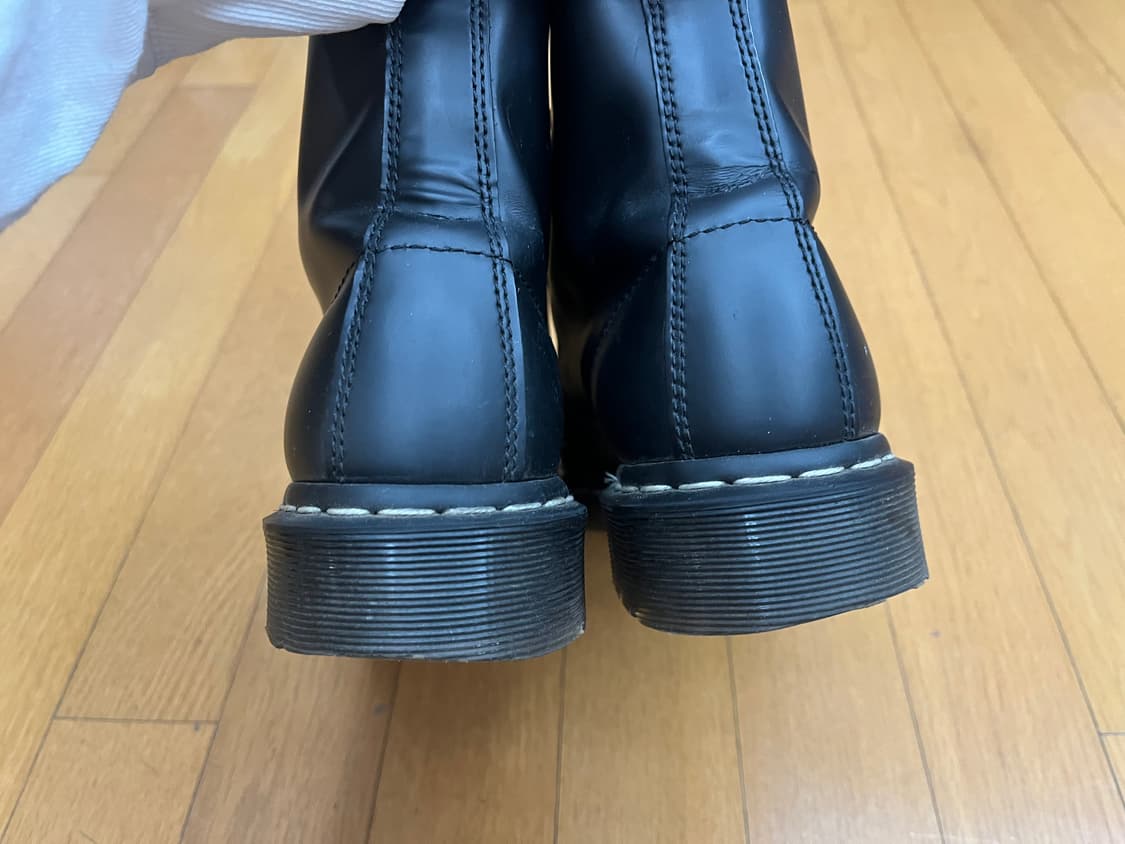 닥터마틴 화이트 스티치 부츠 상품이미지4