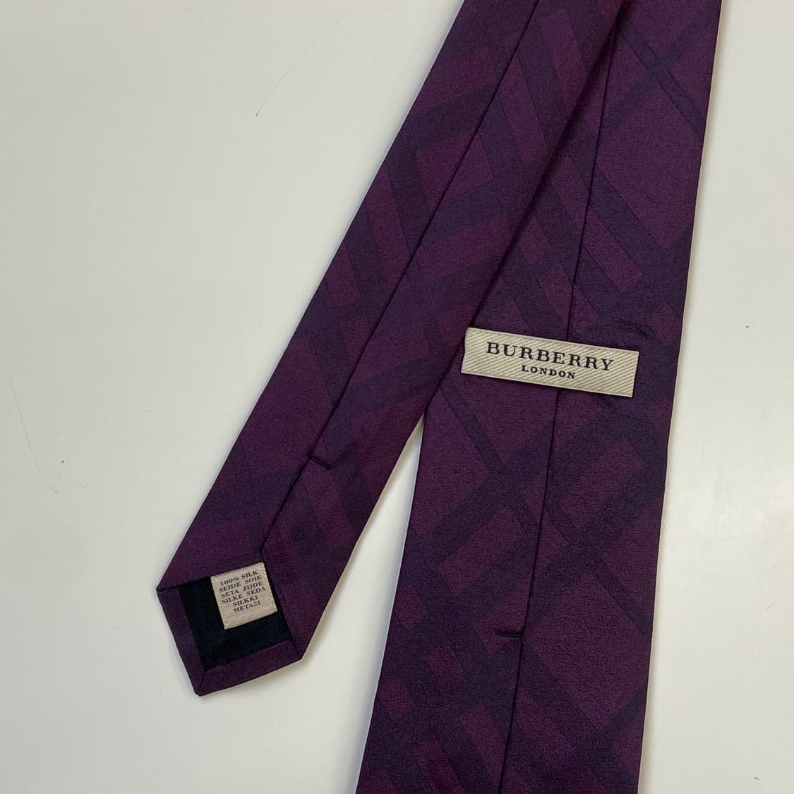 버버리 체크 신형라벨 명품 정품 넥타이 (Burberry)8.6cm 상품이미지7