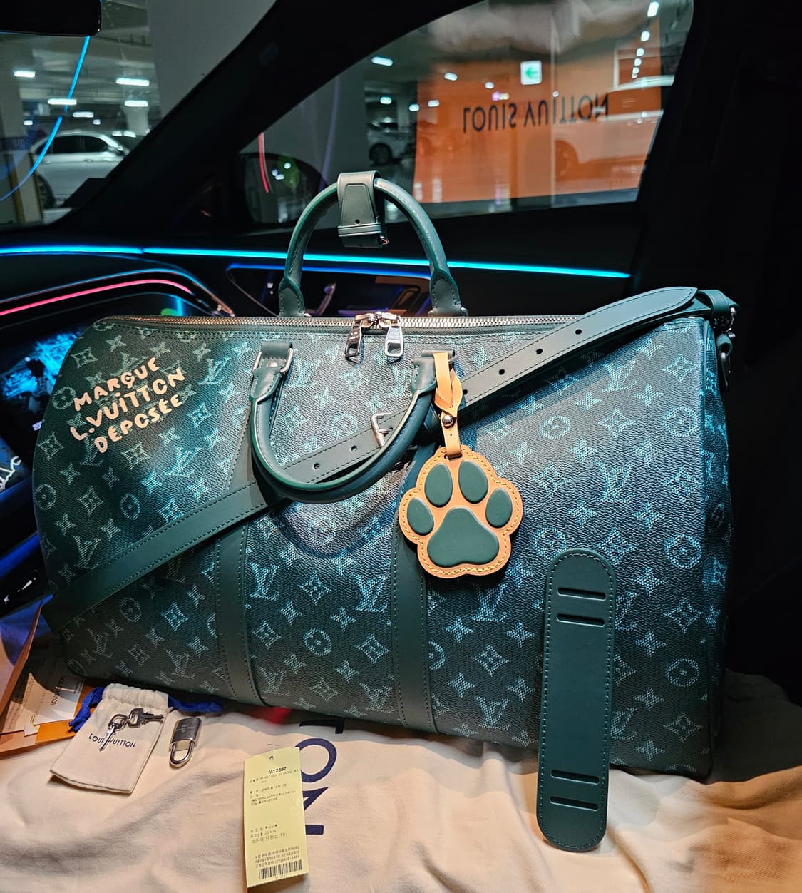 루이비통 타일러 x 퍼렐 한정판 개발바닥 키폴50 (새상품) 상품이미지2