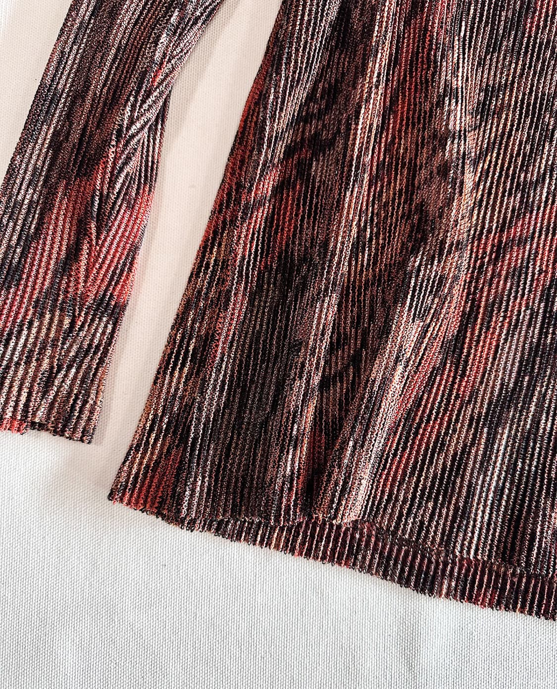 JPV abstract pleated turtleneck 상품이미지8