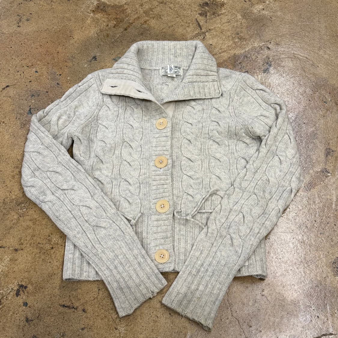 폴로 진스 크롭 베이지 니트 가디건 상품이미지2