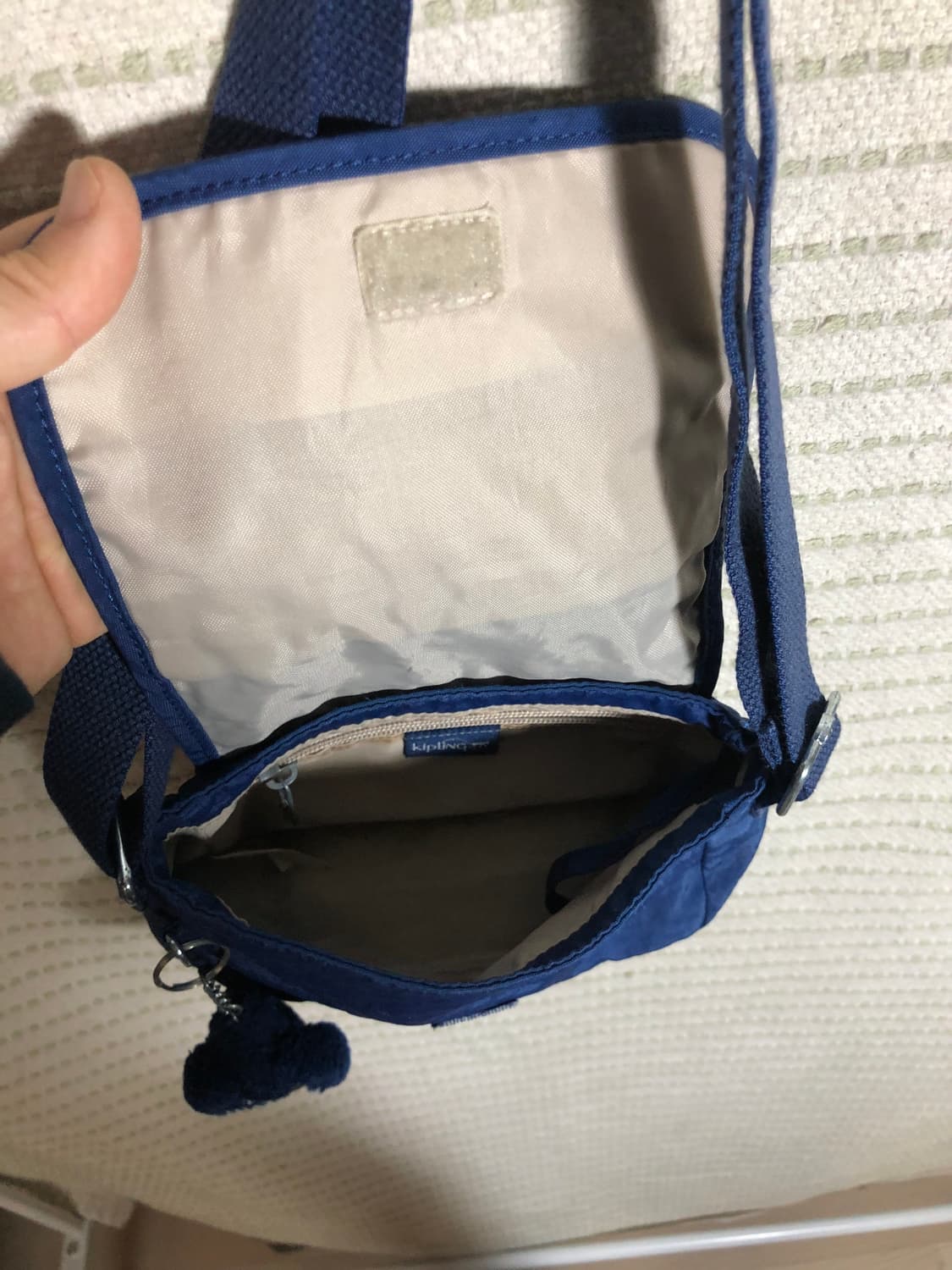 빈티지 키플링 Y2K 나일론 블루 미니 크로스백 여권가방 상품이미지3