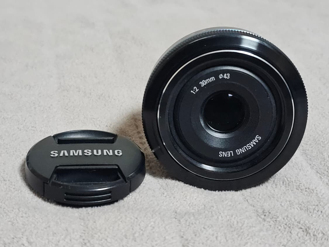 삼성 미러리스 NX용 30mm 단렌즈 상품이미지5