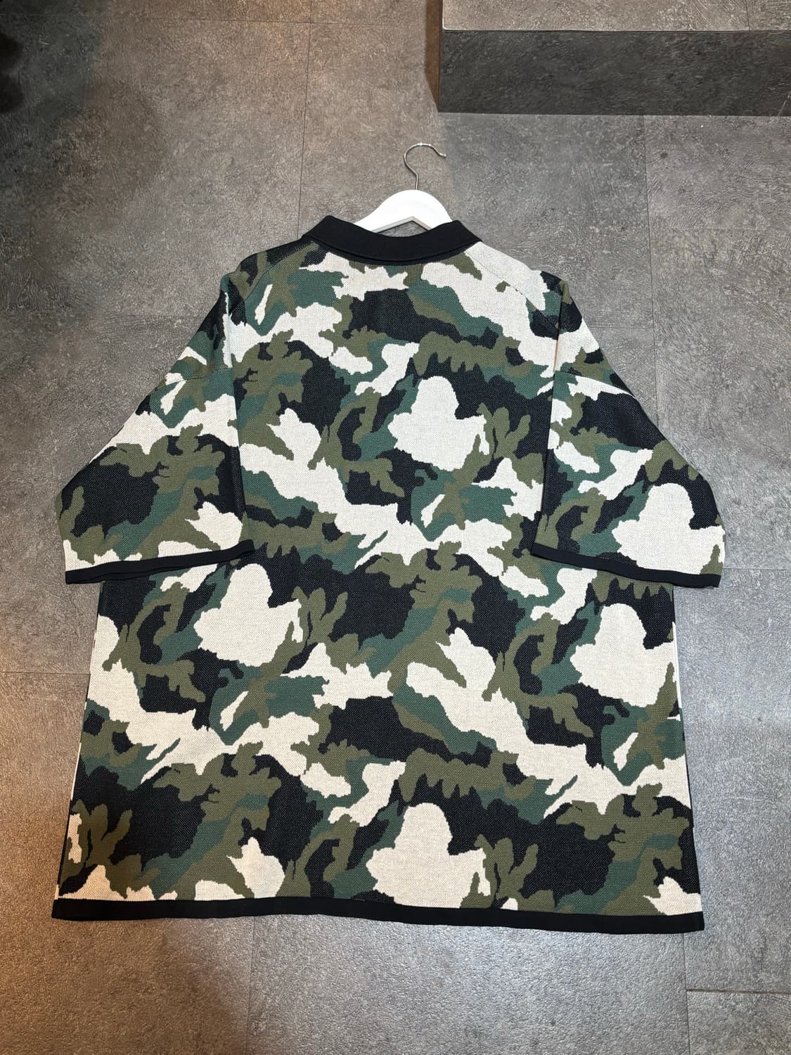 JUUNJ 준지 밀리터리 카모 럭비 반팔티셔츠 상품이미지3