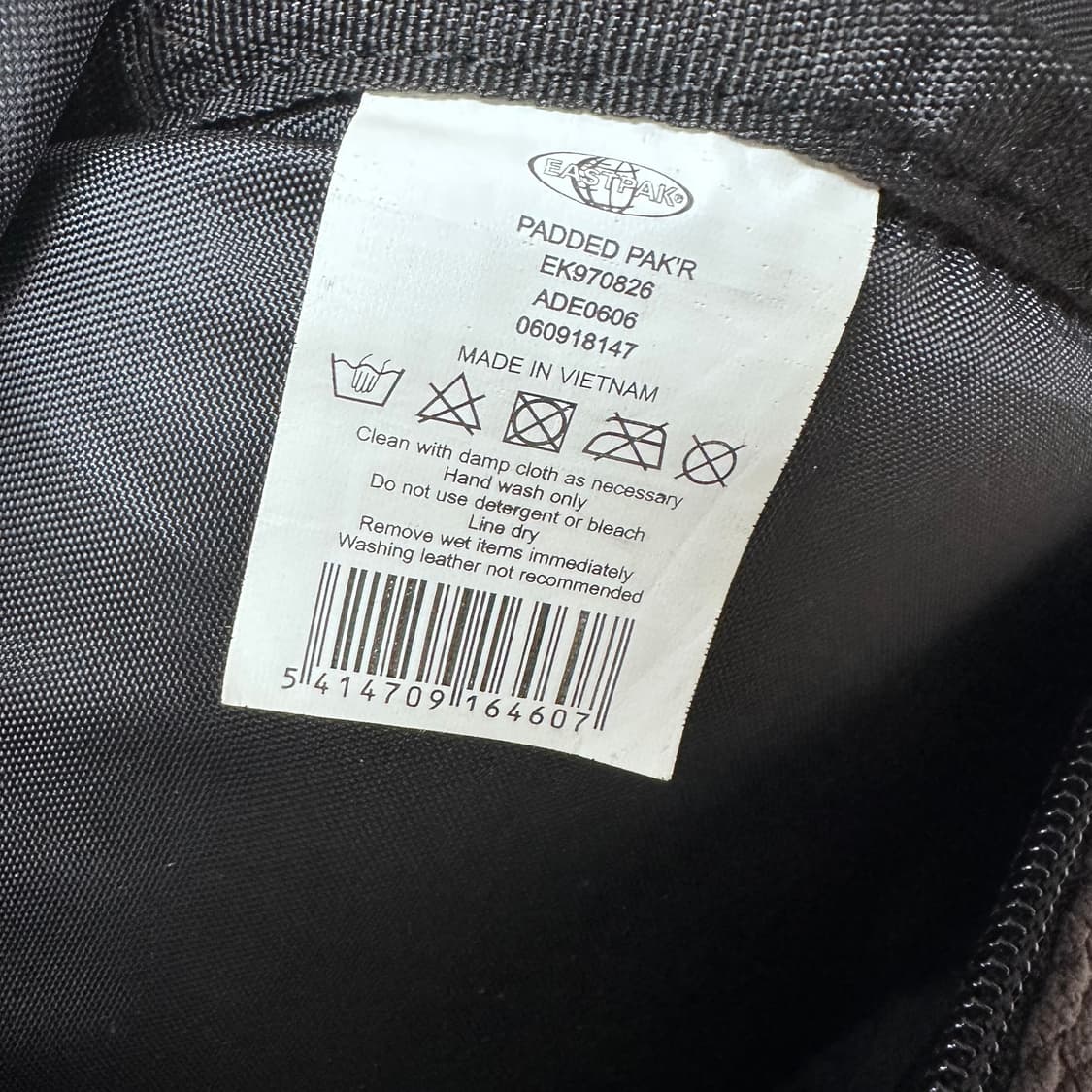 EASTPAK 이스트팩 데이팩 코듀로이 백팩 상품이미지8