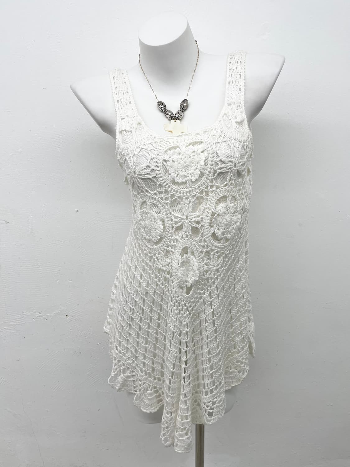 화이트페어리 디테일 크로셰 탑 상품이미지1