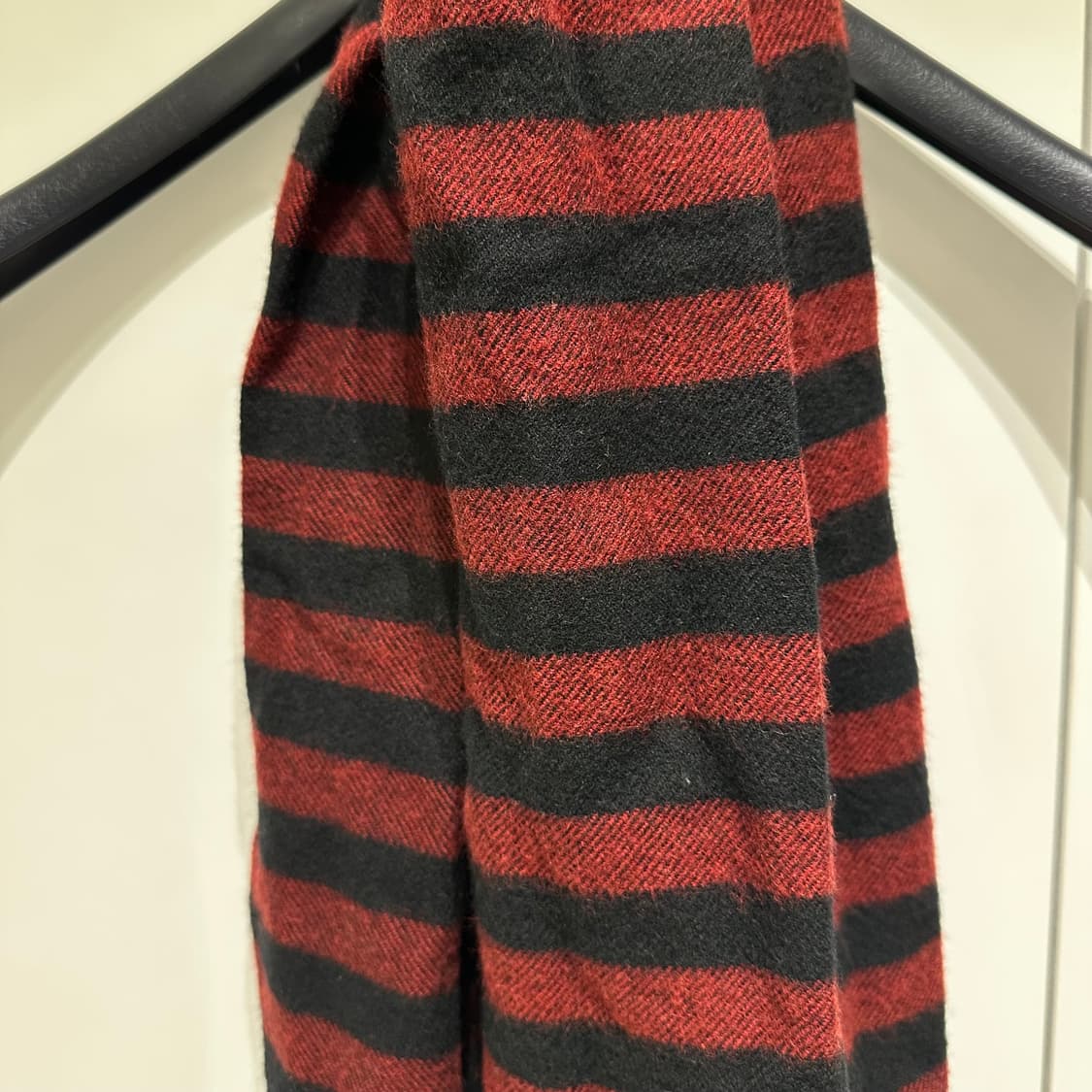 생로랑 스트라이프 머플러 상품이미지3