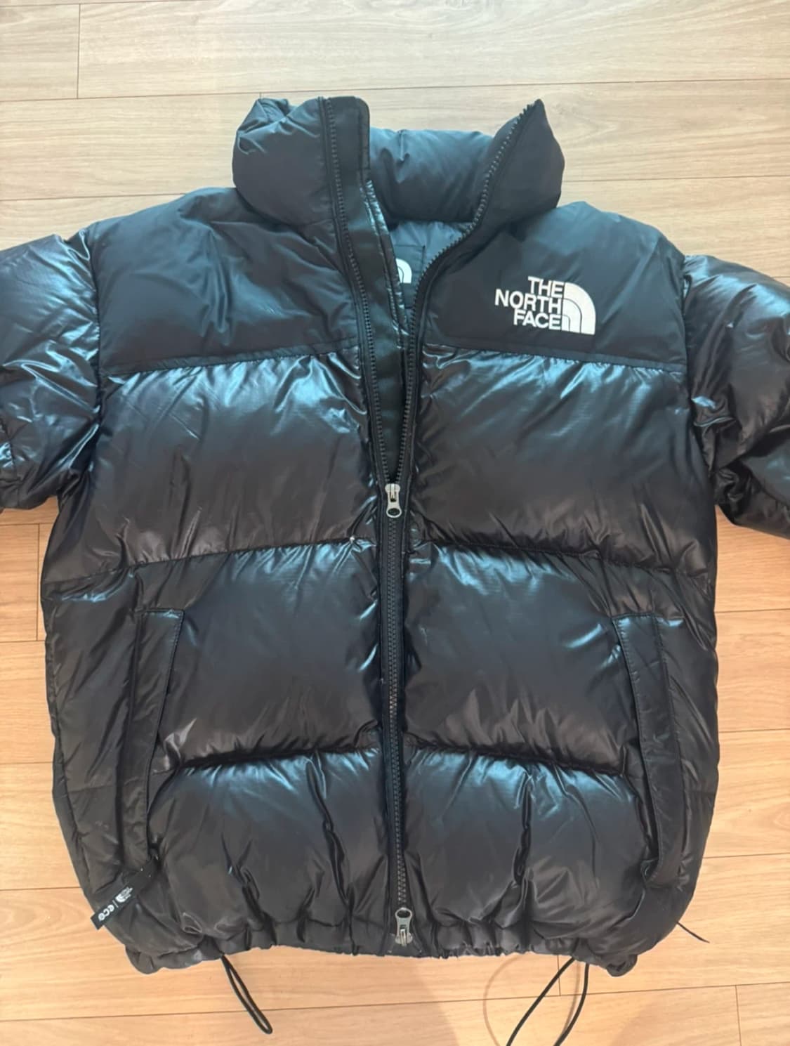 노스페이스 눕시 유광 패딩 상품이미지1