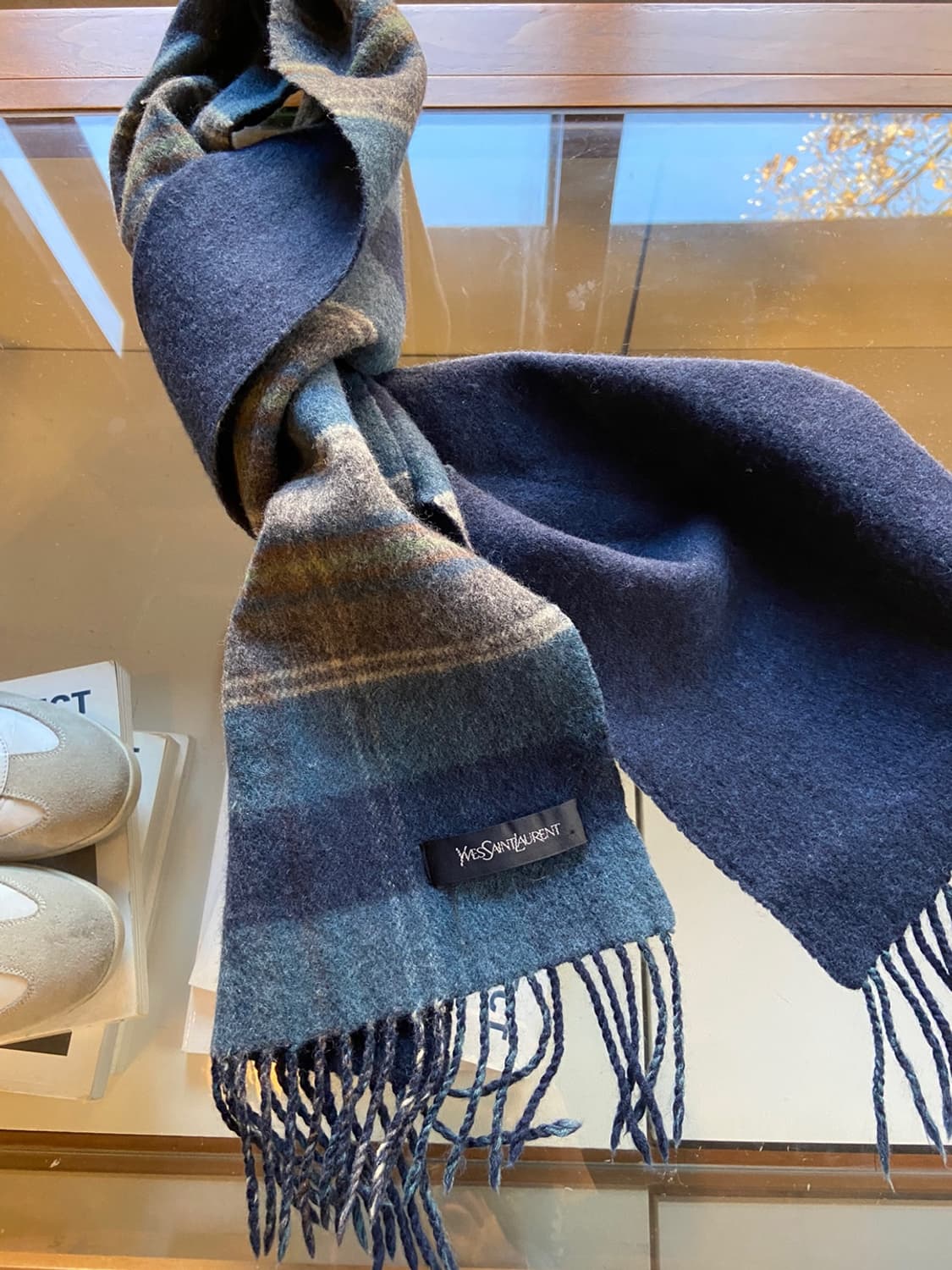 이브생로랑 머플러 상품이미지1