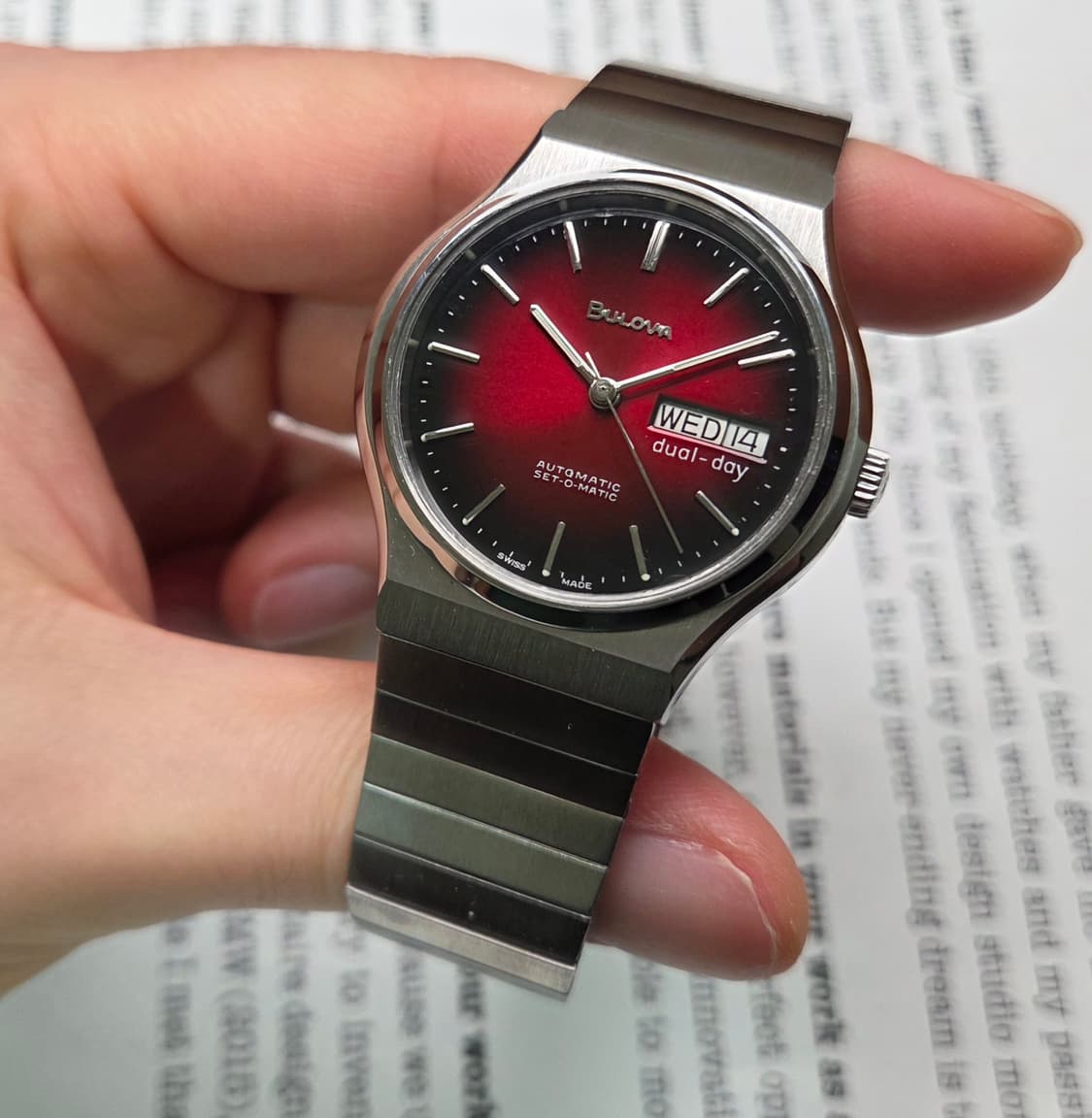 빈티지 부로바 데이데이트 투톤레드(붉은말의해) 뻐뻐시 통줄브슬 ver.
 상품이미지4