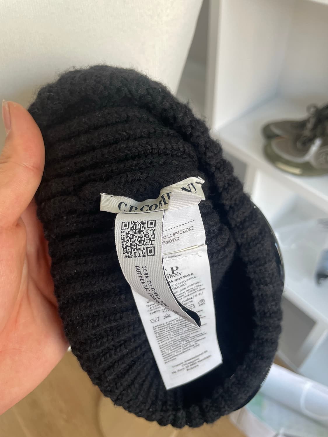 [새상품급] cp컴퍼니 고글 비니 블랙 모자 겨울모자 상품이미지3