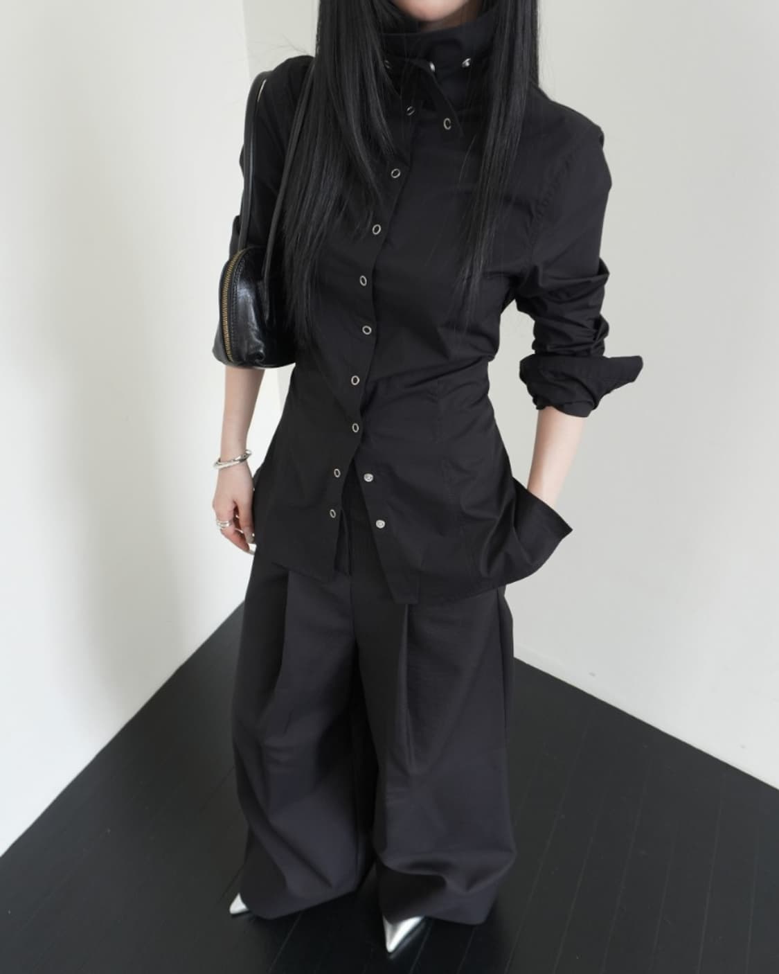 삽니다) 킴서울 씨티메탈 하이넥 셔츠 블랙 상품이미지1