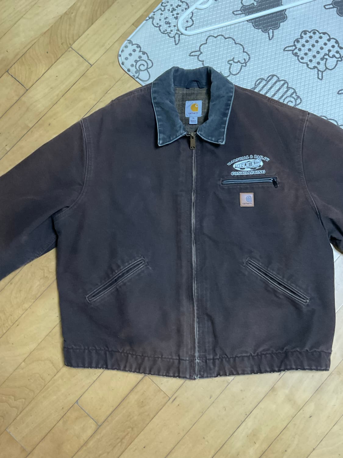 칼하트 디트로이트 j97 dkb XL 상품이미지1