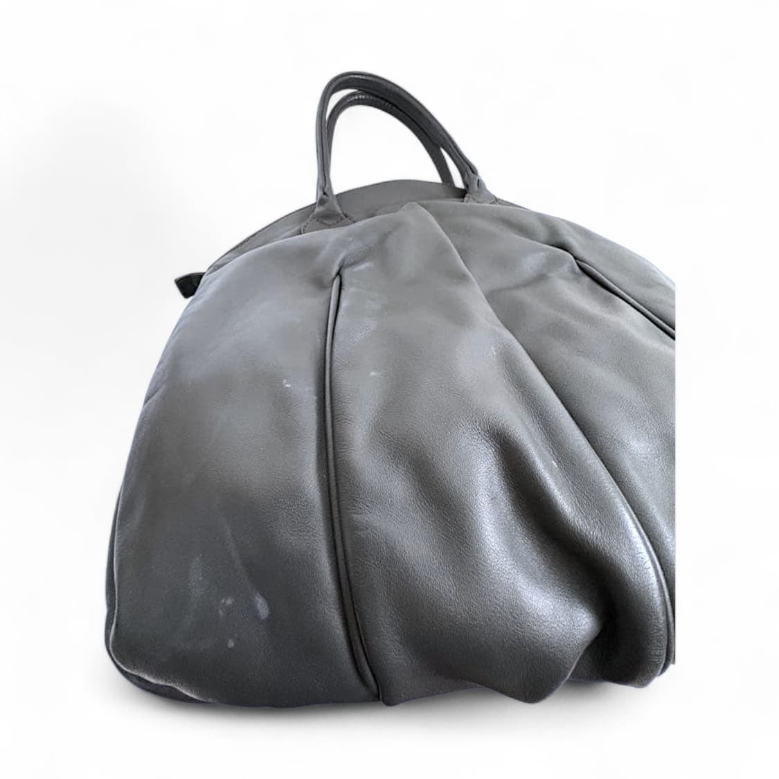 나인티퍼스트 유토피아 소가죽 라운드 토트백 꼼데가르송 이세이미야케 스타일 상품이미지5