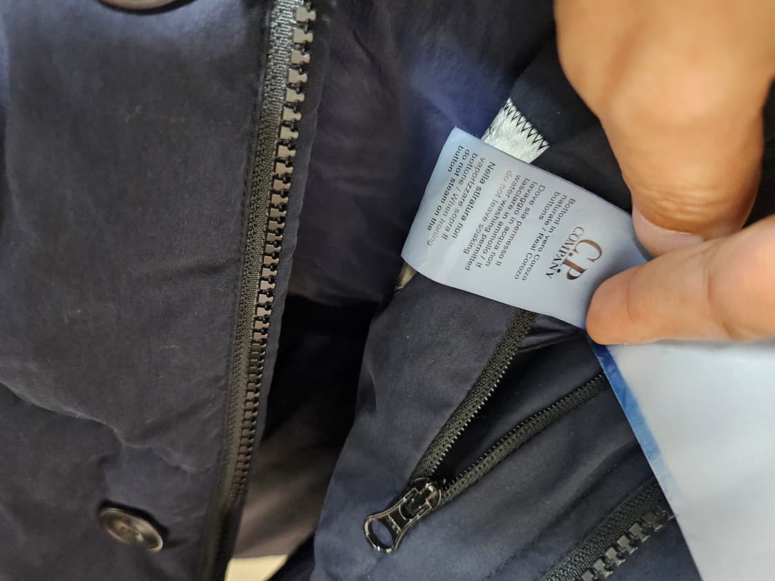 cp컴퍼니 하프 패딩 54사이즈 105-110 상품이미지8