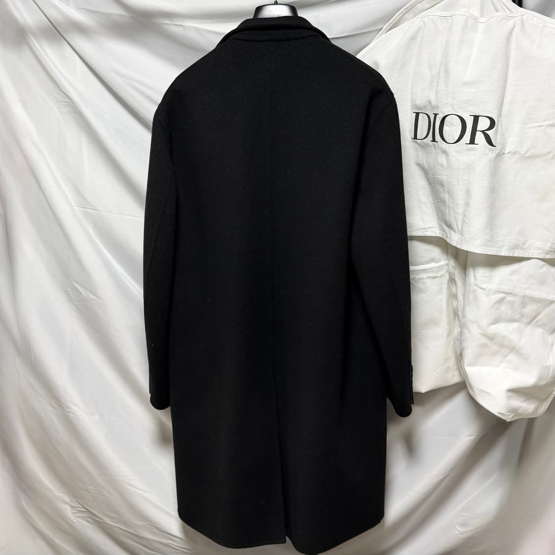 [S+급/44] 디올 클래식 울 코트 블랙 상품이미지4