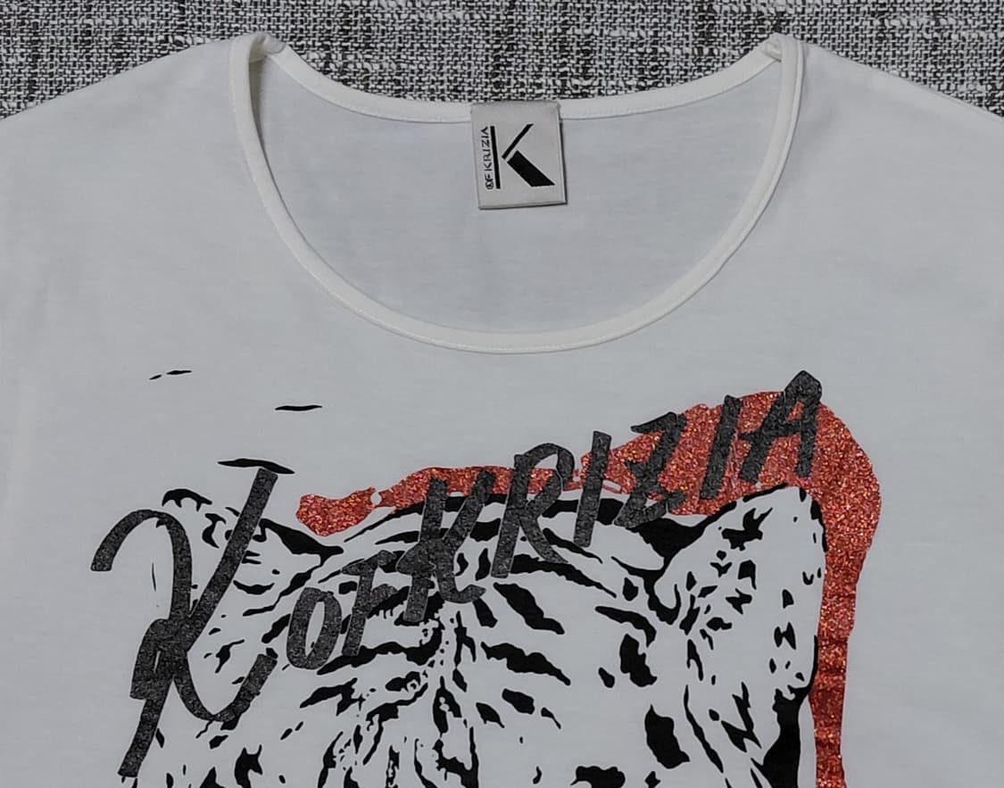 [정품/40] K OF KRIZIA 산요상회 백호 글리터 반팔 티셔츠 상품이미지2