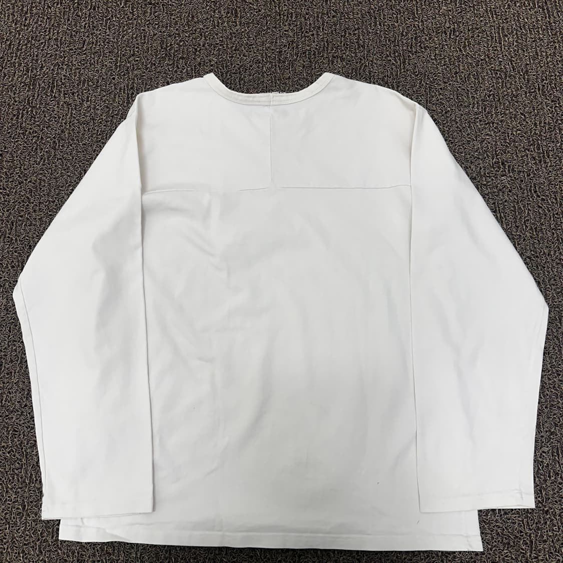 Acne Studio 아크네 스튜디오 긴팔티셔츠 맨투맨 화이트  상품이미지6