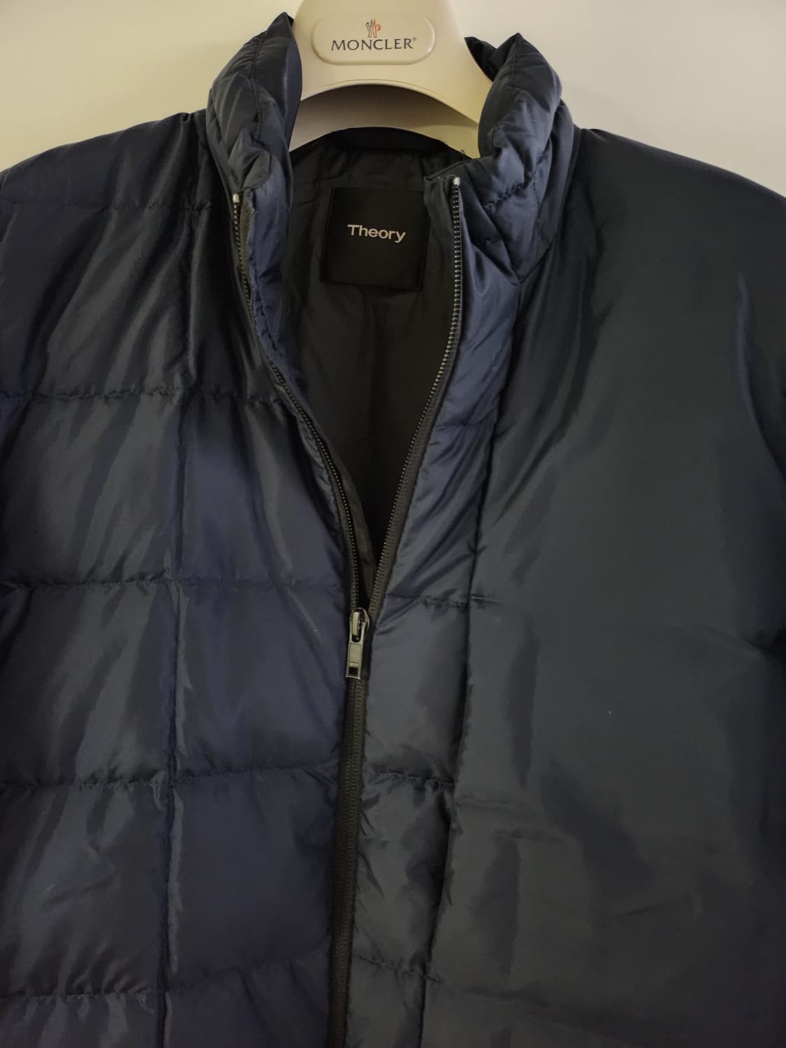 띠어리 남성 패딩 상품이미지3