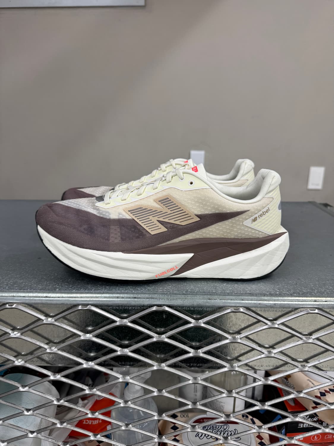 뉴발란스 퓨어셀 레벨 v5 앙고라 290 상품이미지1