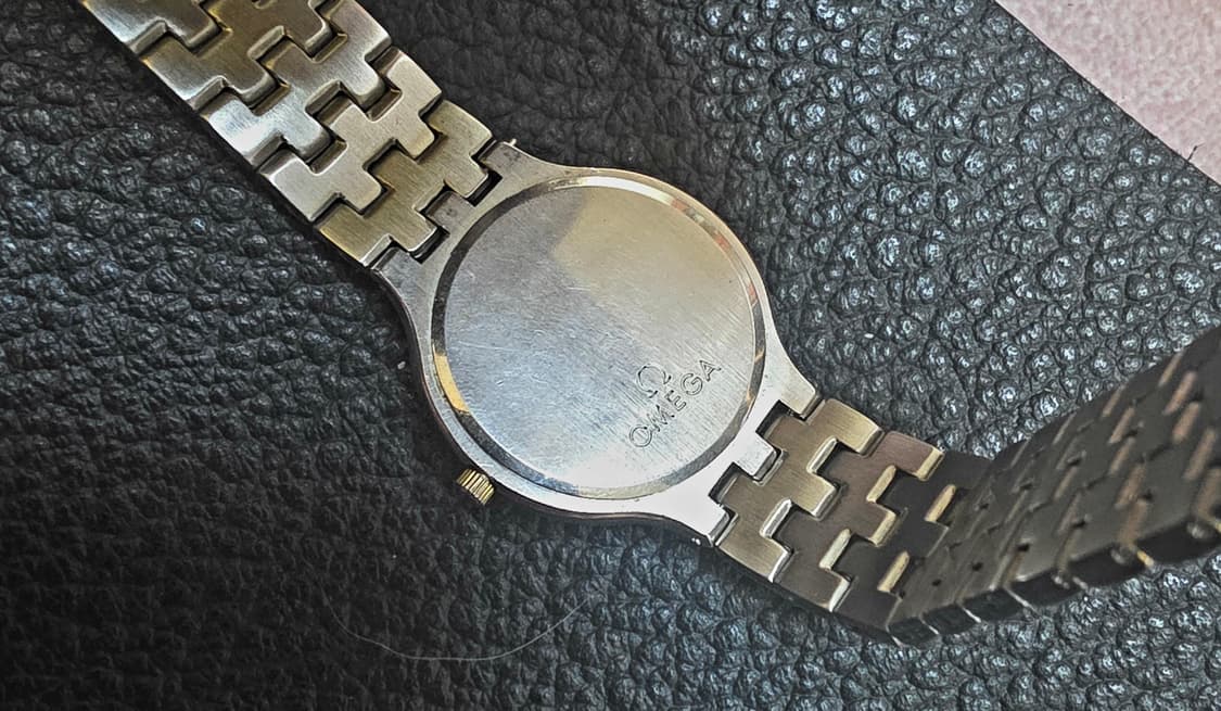 오메기드빌 쿼츠 남녀공용시계 판매 상품이미지2