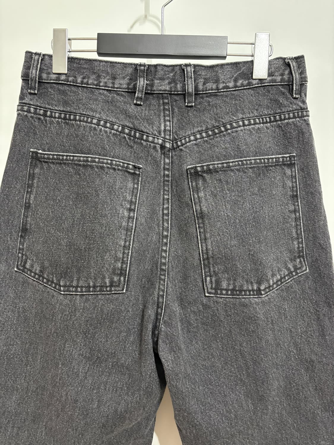 마리암 나시르 자데/ EMBLEM SHORTS BLACK 버뮤다/ 31 상품이미지5