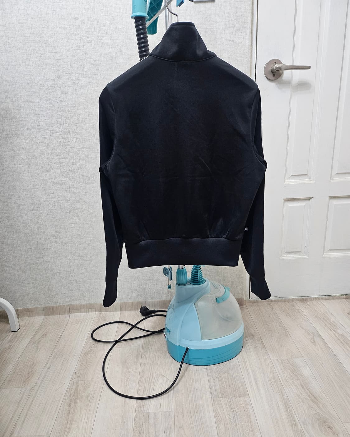 (90)S☆우주매물☆ 아디다스 파이어버드 제니2중지퍼 [검흰] 트랙탑져지 상품이미지8