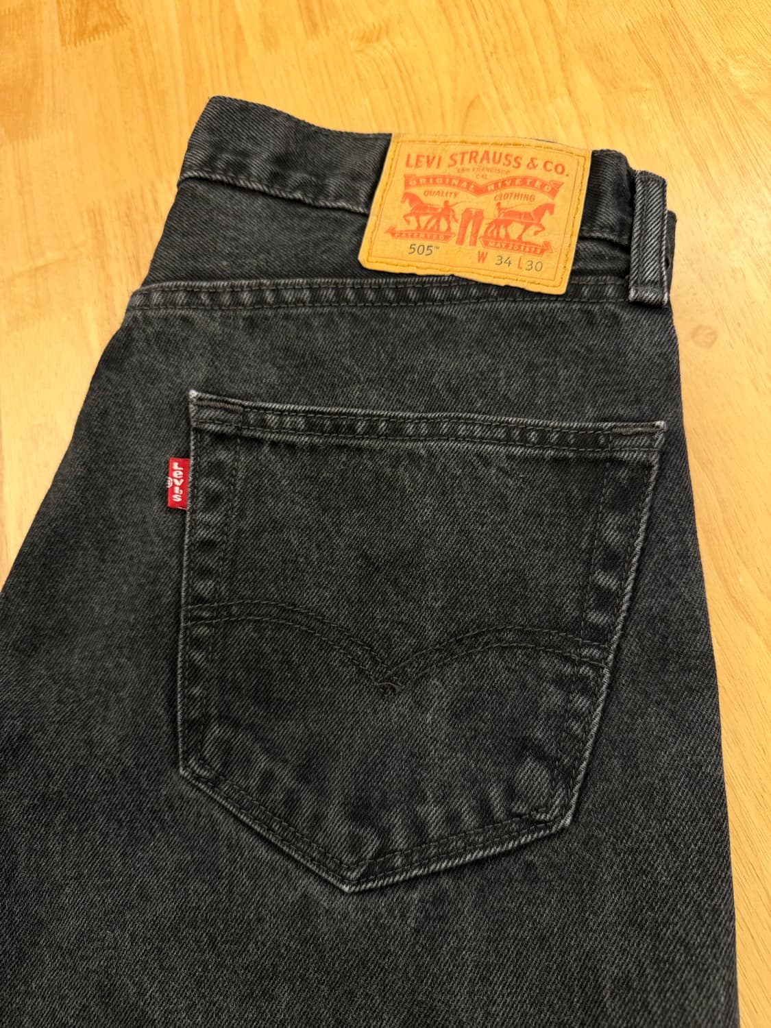 리바이스 505 블랙 데님 팬츠 상품이미지2