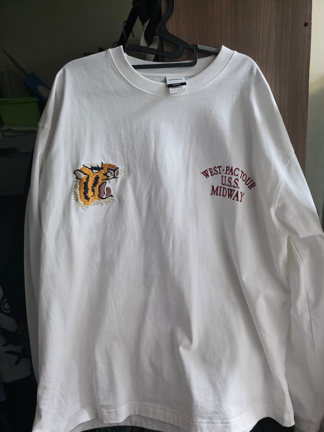 아웃스탠딩 롱슬리브  상품이미지2