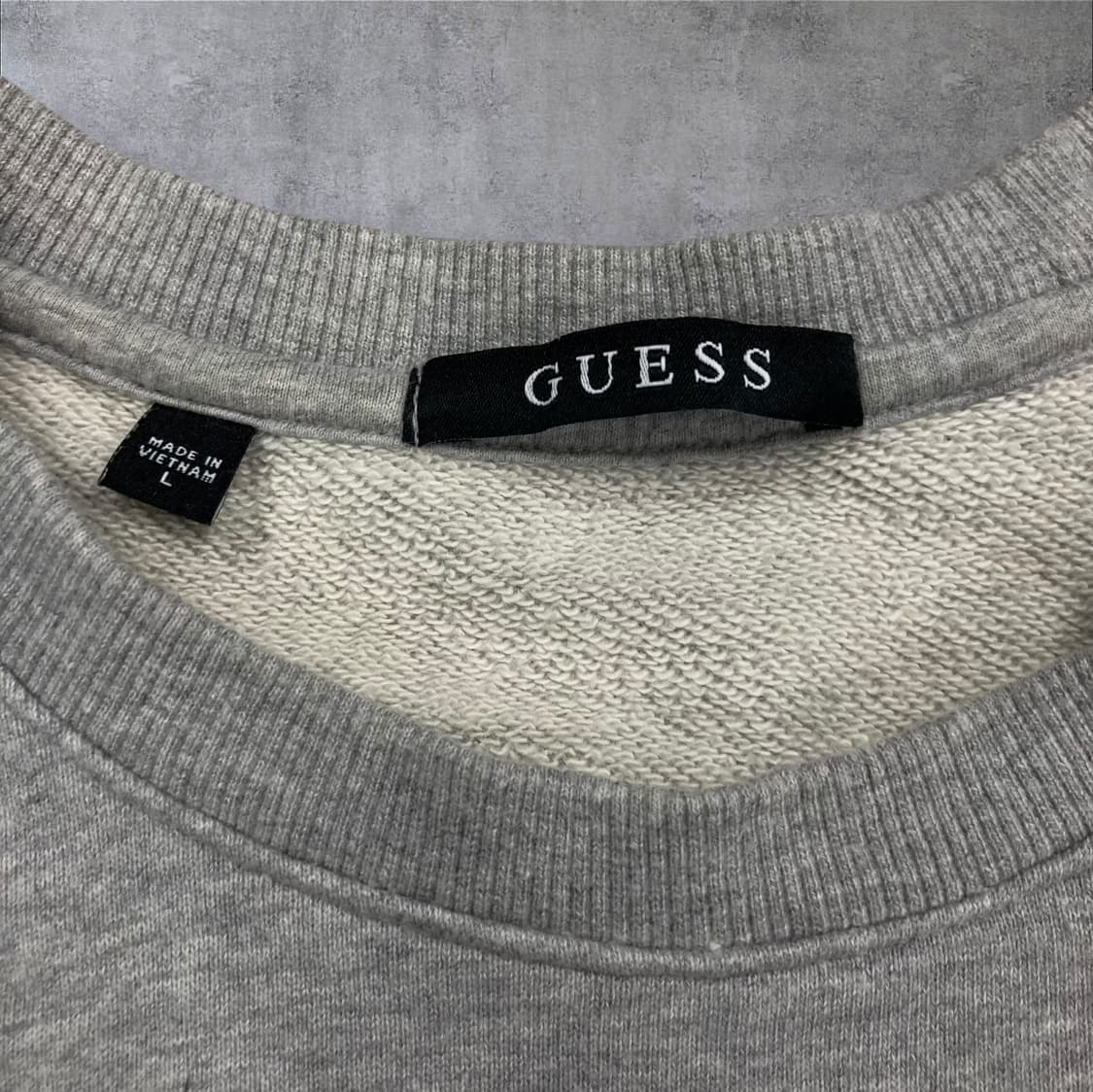 게스 그레이 컬러 센터 로고 맨투맨 상품이미지3