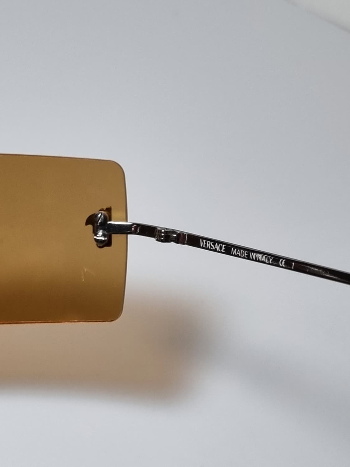 VINTAGE VERSACE SUNGLASSES 상품이미지9