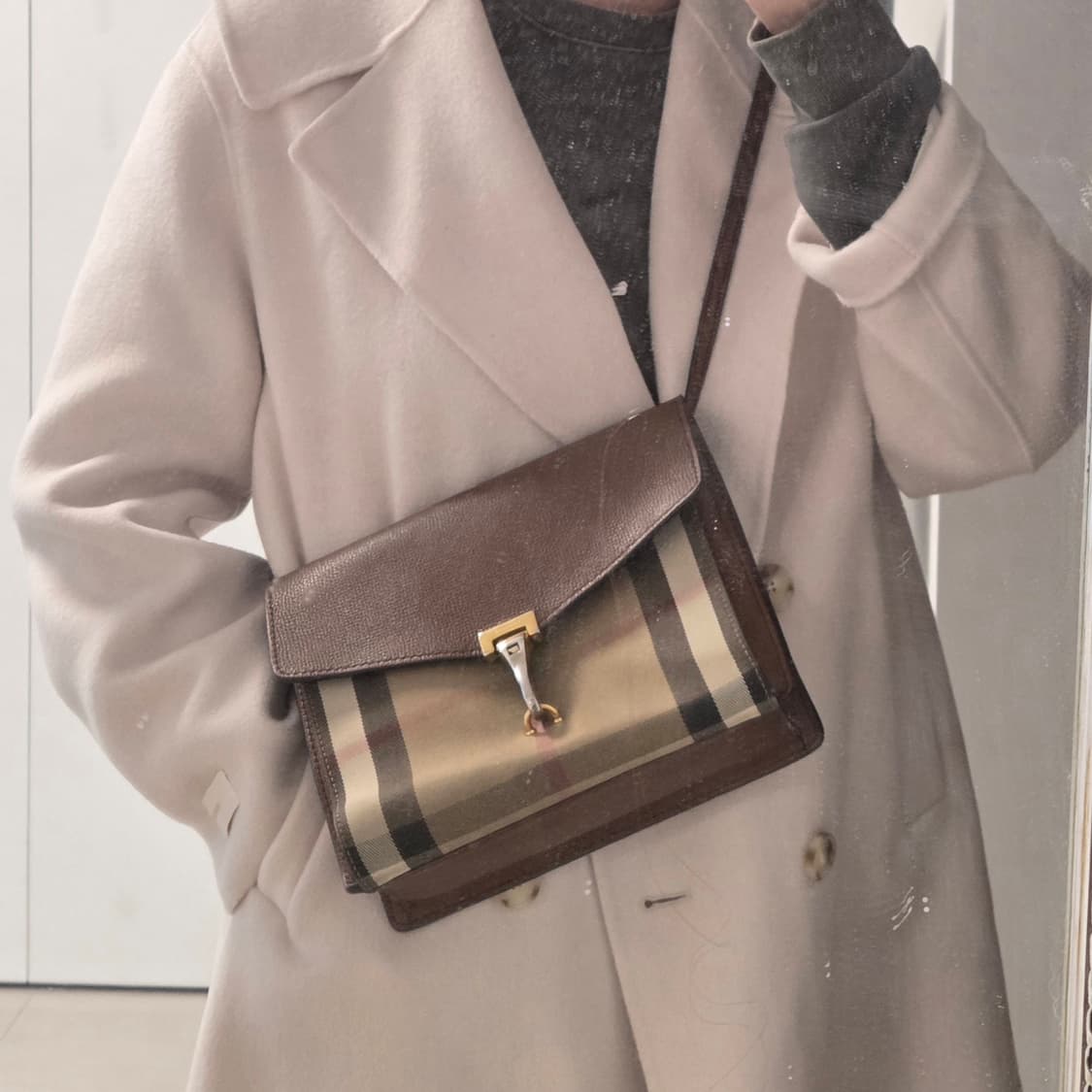 BURBERRY 버버리 정품 맥켄 크로스백 숄더 패브릭 레더백 빈티지체크 상품이미지1