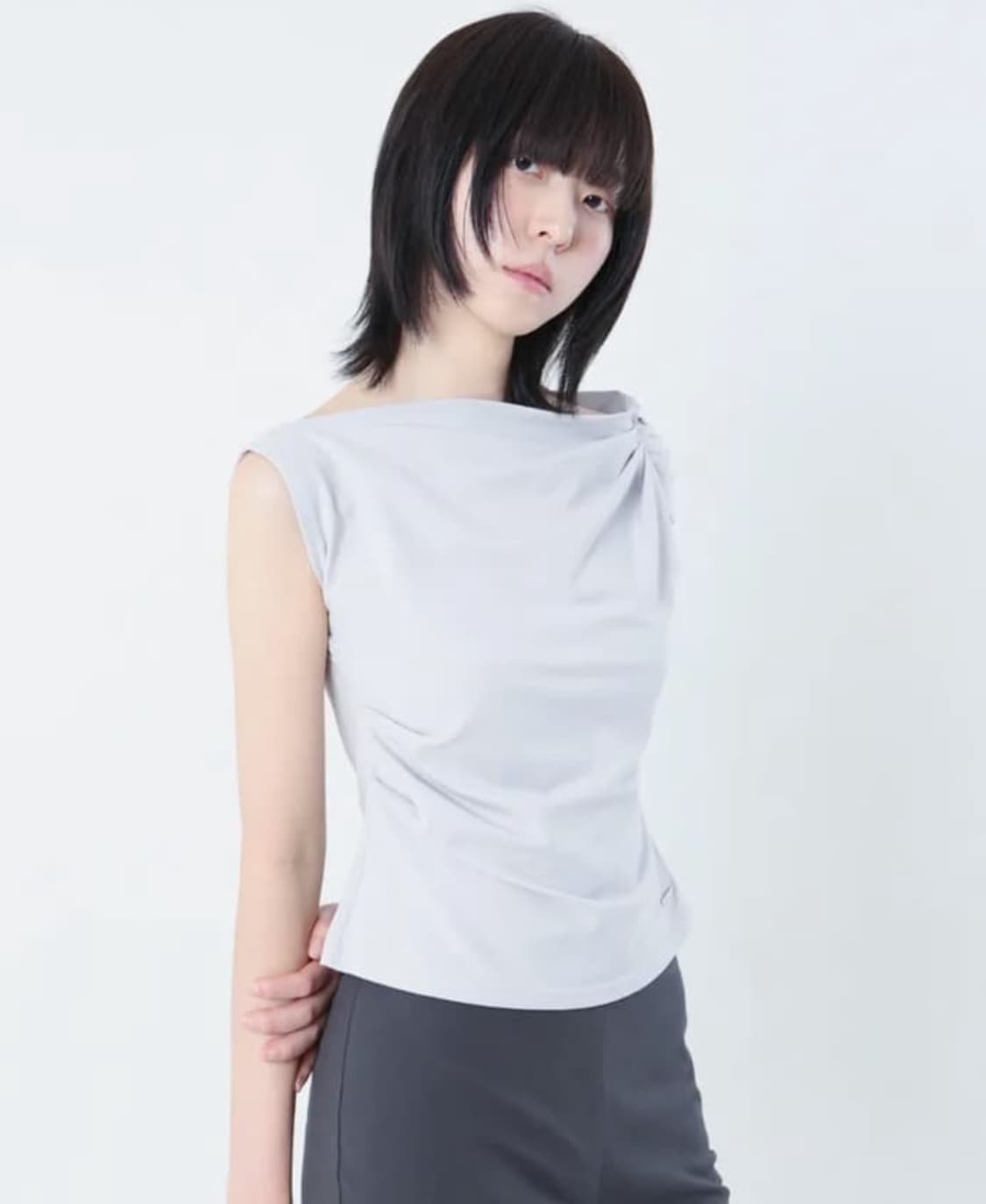 미세키서울 Slanted sleeveless 상품이미지1