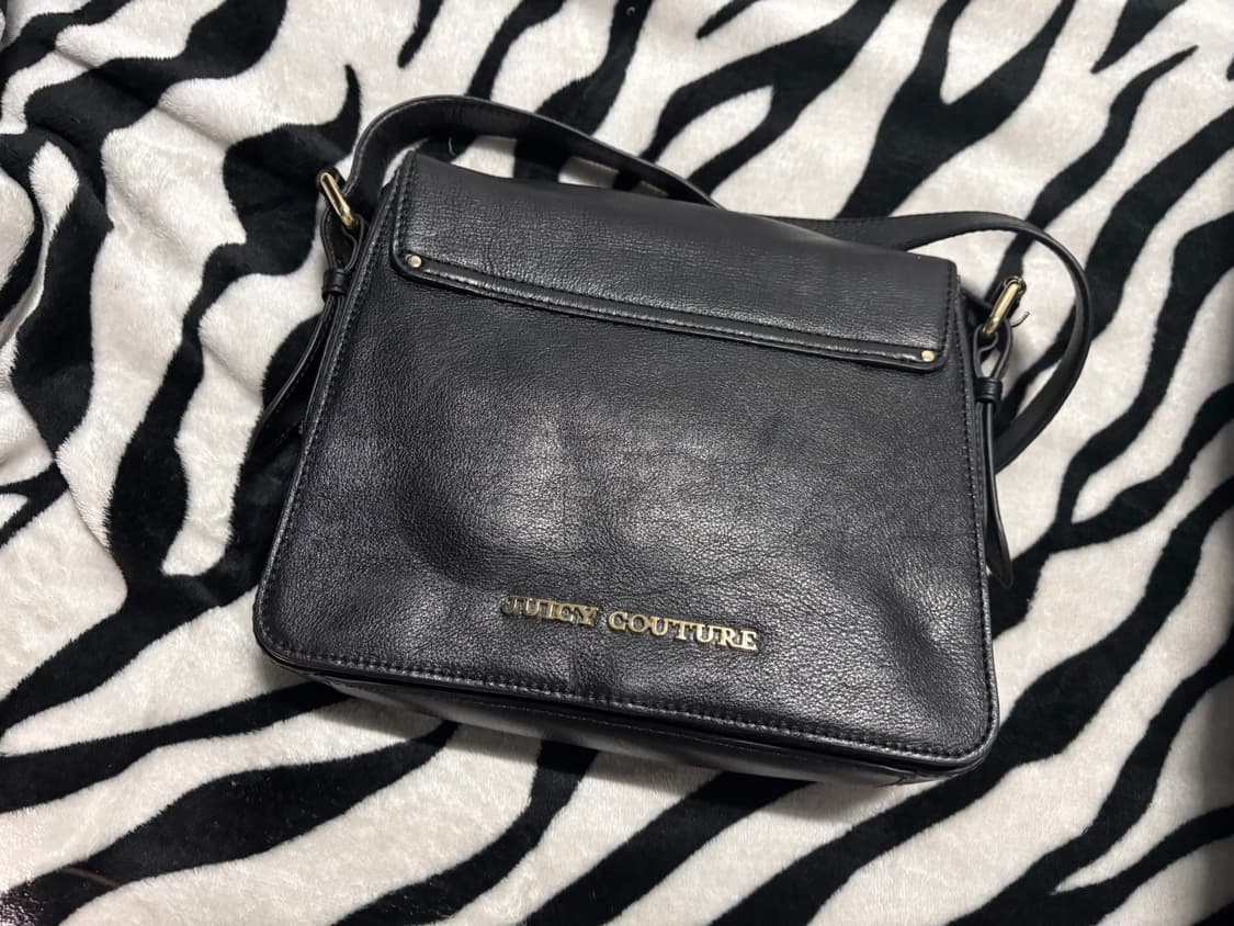 Juicy Couture(쥬시꾸뛰르) 고딕 블랙 숄더백  상품이미지4